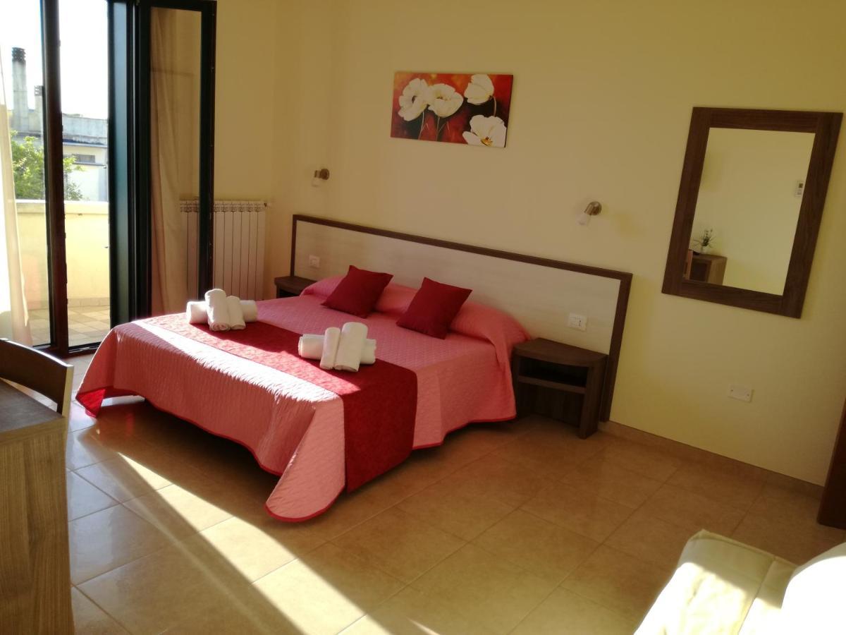 B&B Hotel Helios Уджано-ла-Кьеза Экстерьер фото