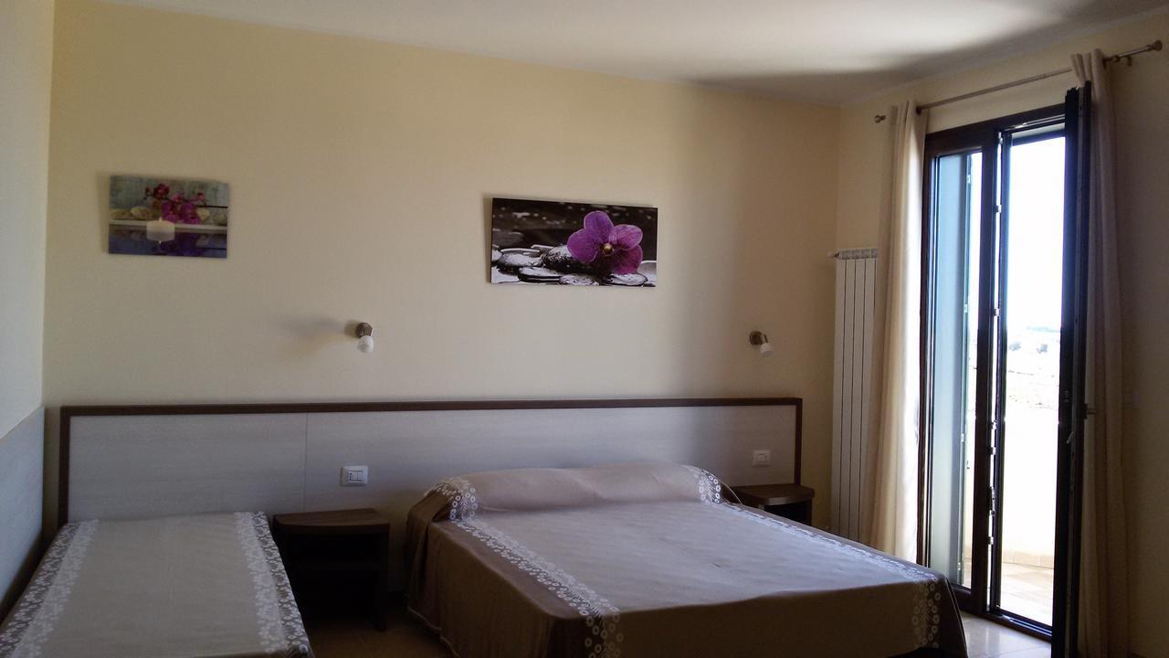 B&B Hotel Helios Уджано-ла-Кьеза Экстерьер фото