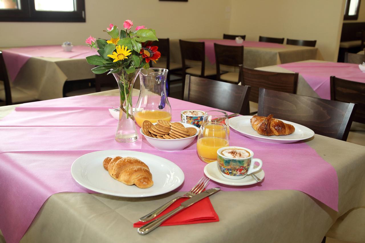 B&B Hotel Helios Уджано-ла-Кьеза Экстерьер фото